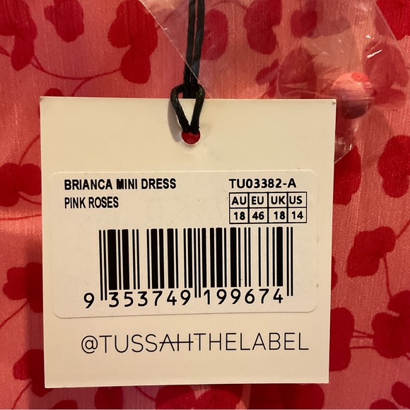TUSSAH Brianca Mini Dress ‘Pink Roses’ AU 18 $50 💖 - Picture 6 of 15